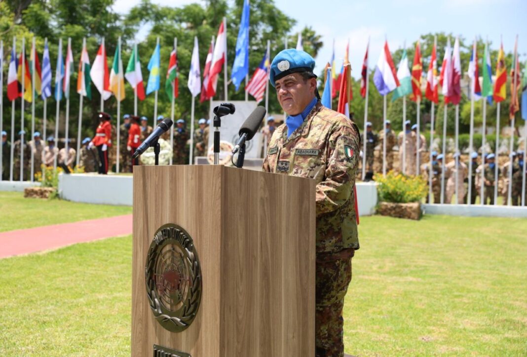 7c930341-d876-47dd-b62d-36eb765a3bab